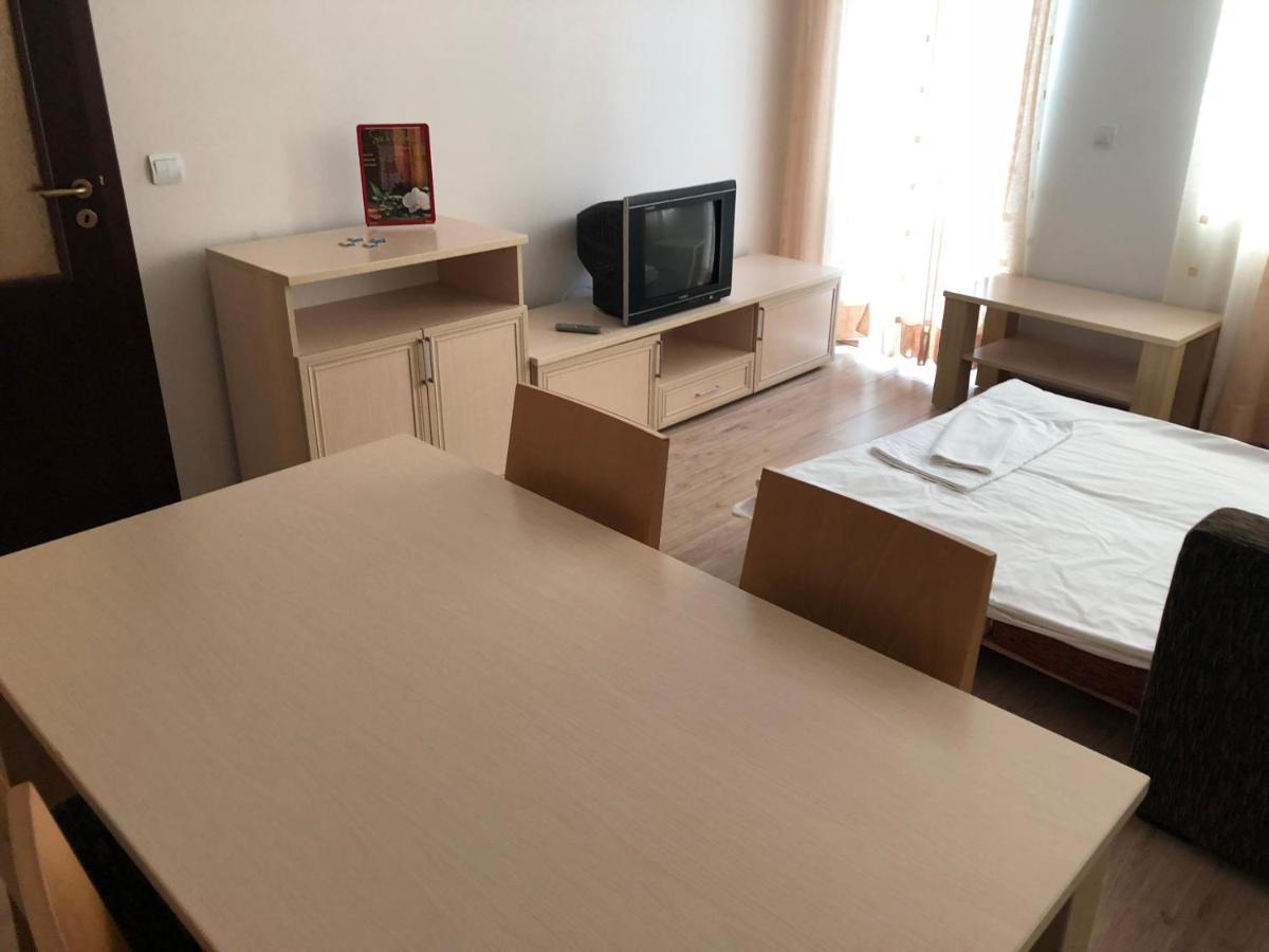 Appartement Апартамент В Хотел Стената, Пампорово à Smolyan Extérieur photo